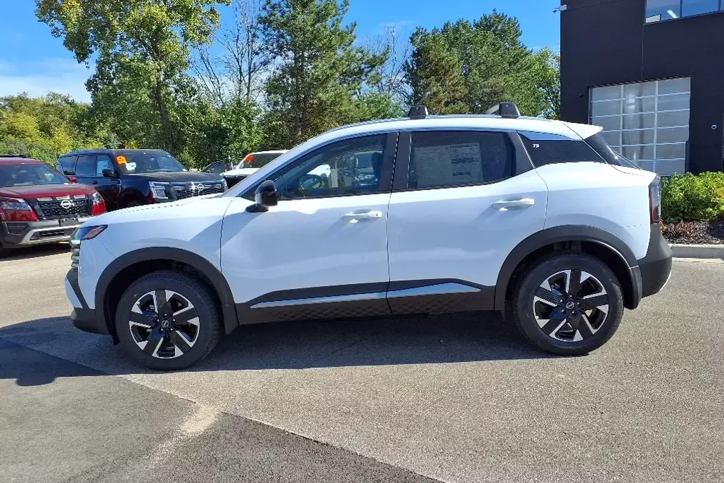 2026 Nissan Kicks SV photo 1