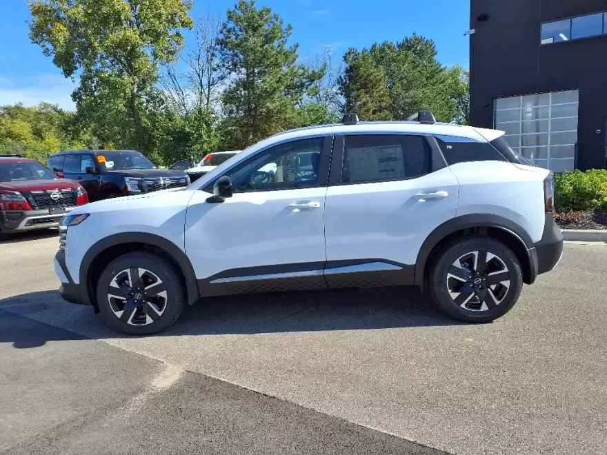 2026 Nissan Kicks SV photo 1