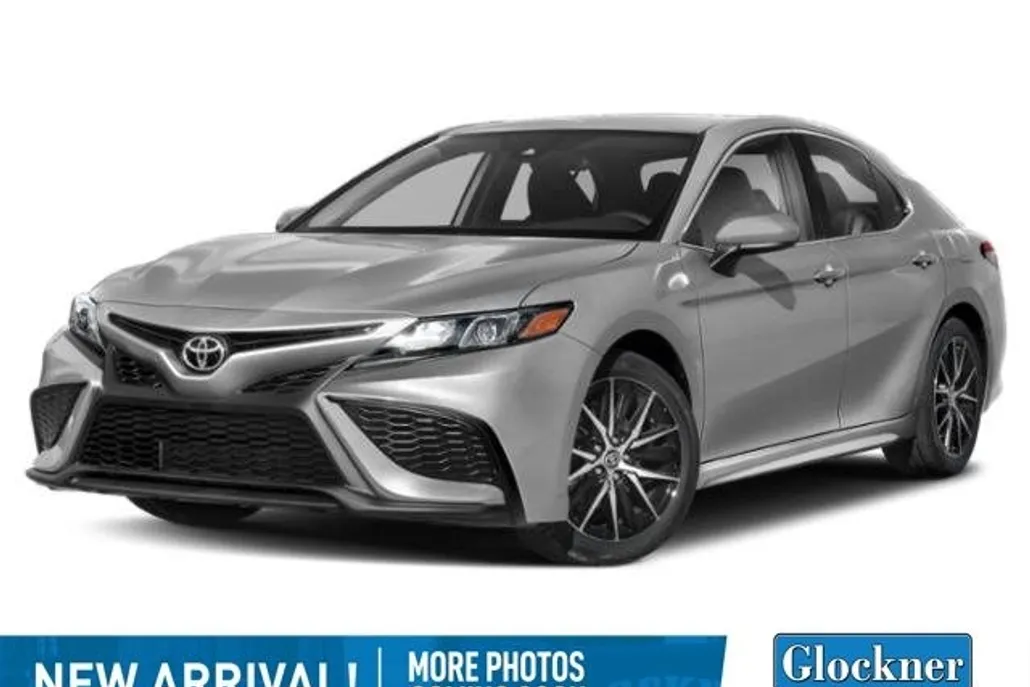 2021 Toyota Camry SE photo 1