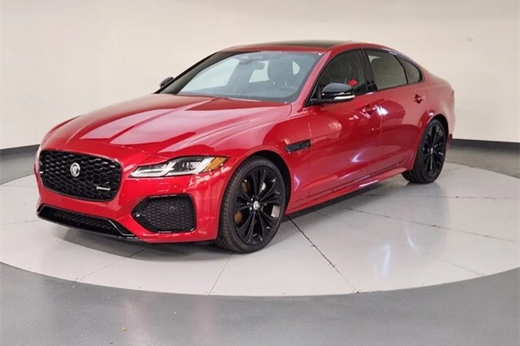 2024 Jaguar XF P300 R-Dynamic SE photo 1