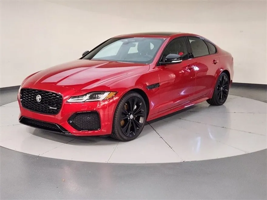 2024 Jaguar XF P300 R-Dynamic SE photo 1