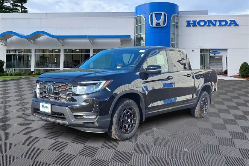 2025 Honda Ridgeline TrailSport photo 1