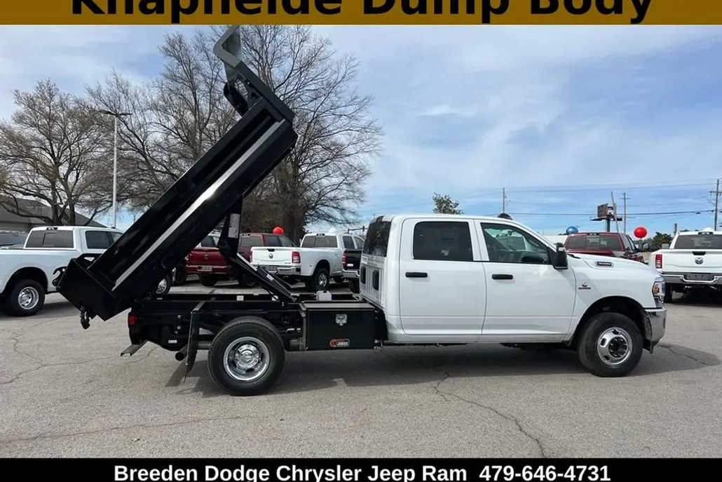 2024 Ram 3500 Tradesman photo 1