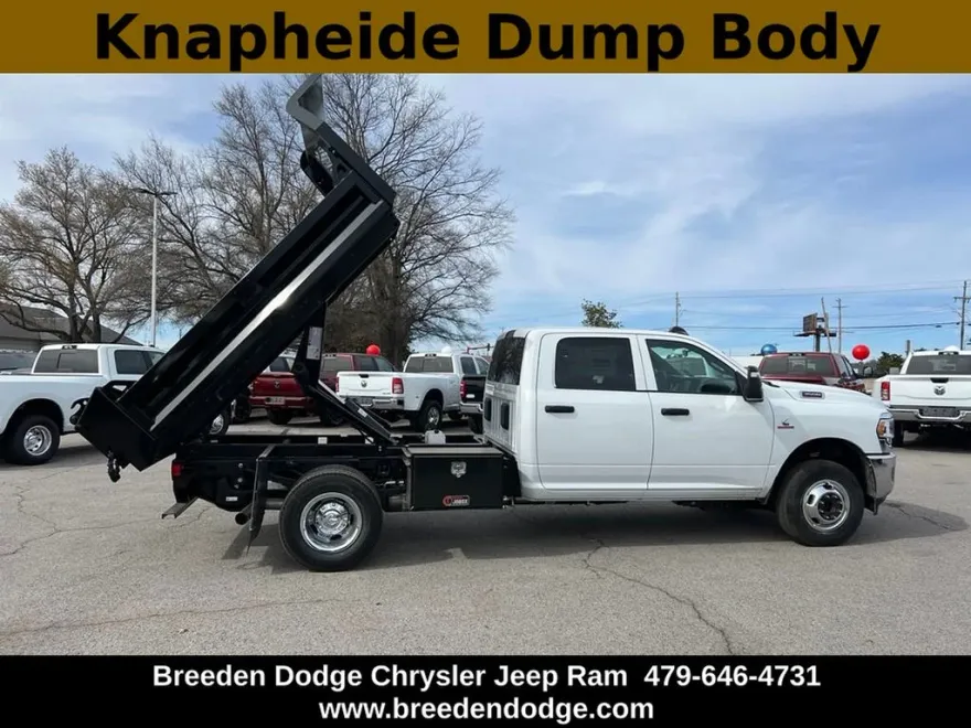2024 Ram 3500 Tradesman photo 1