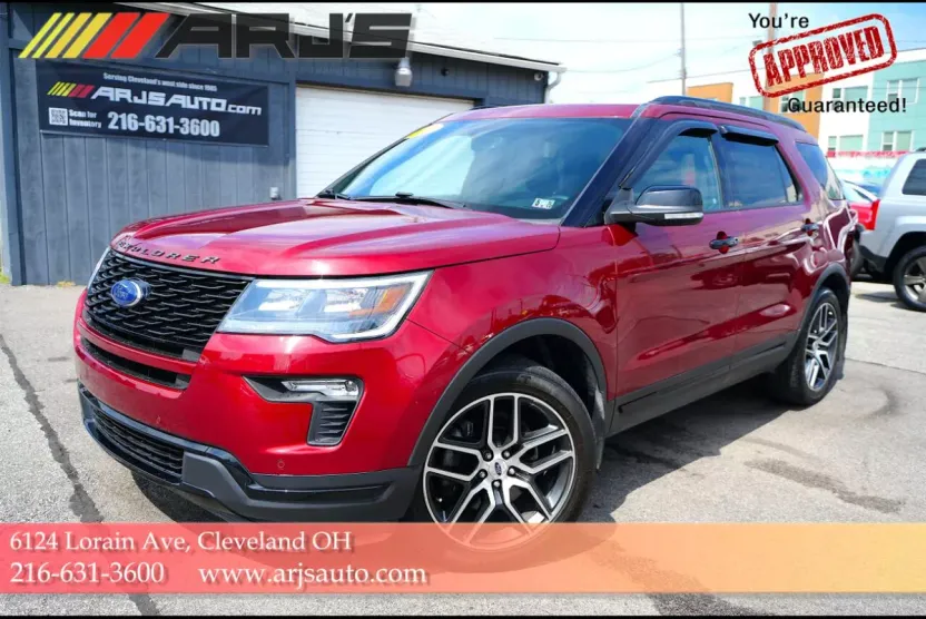 2018 Ford Explorer Sport photo 1