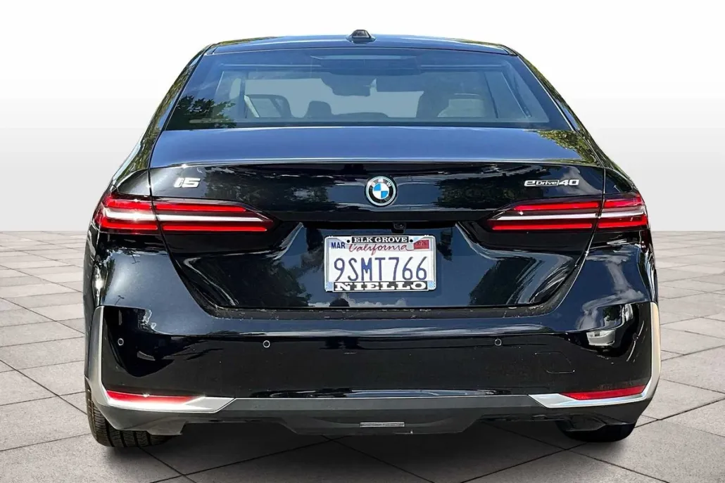 2025 Bmw i5 eDrive40 photo 1