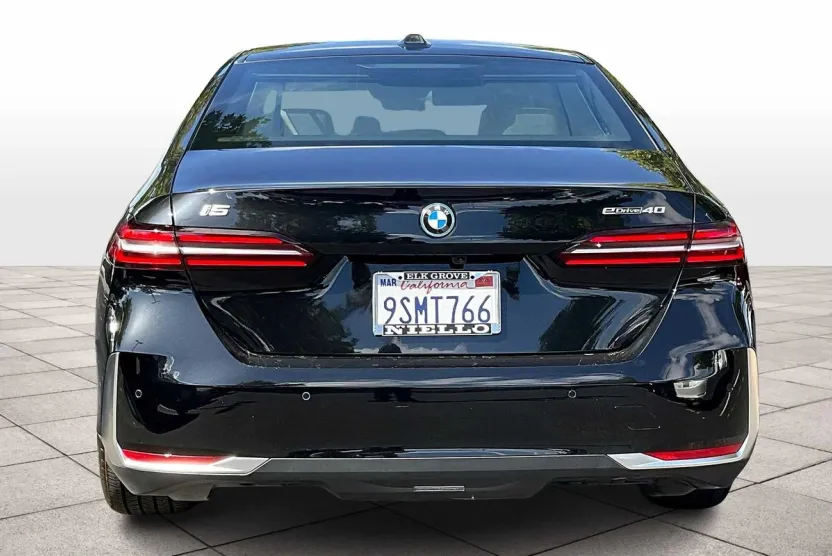 2025 Bmw i5 eDrive40 photo 1