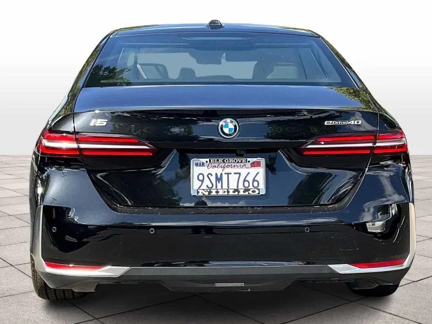 2025 Bmw i5 eDrive40 photo 1