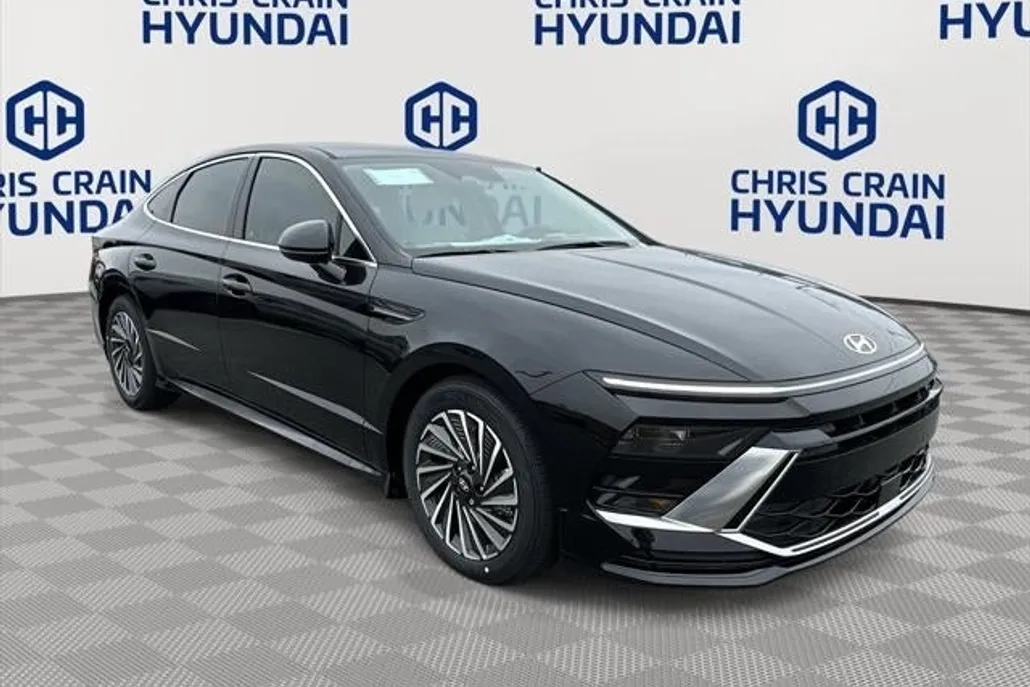 2025 Hyundai Sonata Hybrid SEL photo 1