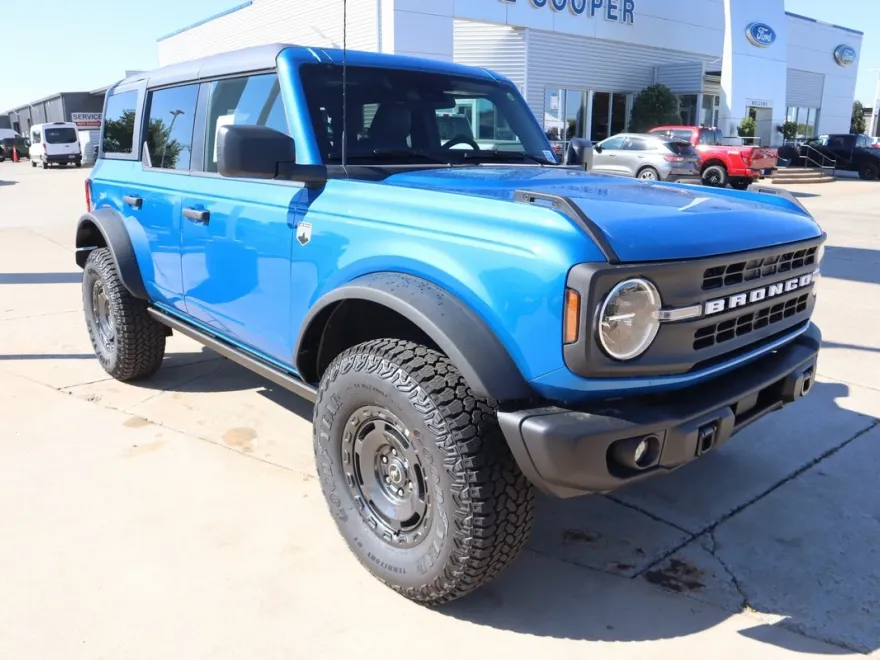 2025 Ford Bronco Big Bend photo 1