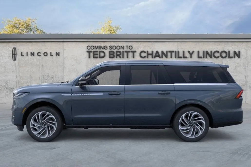 2025 Lincoln Navigator L Reserve photo 1