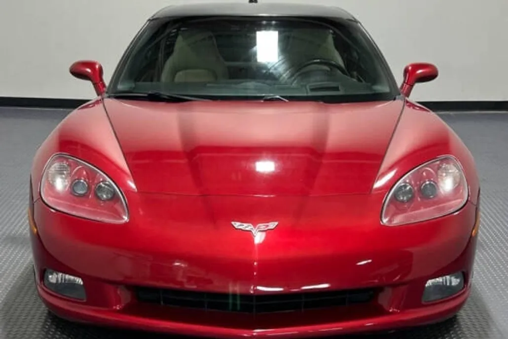2005 Chevrolet Corvette photo 1
