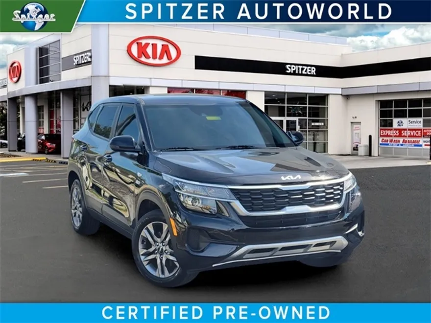 2023 Kia Seltos LX photo 1
