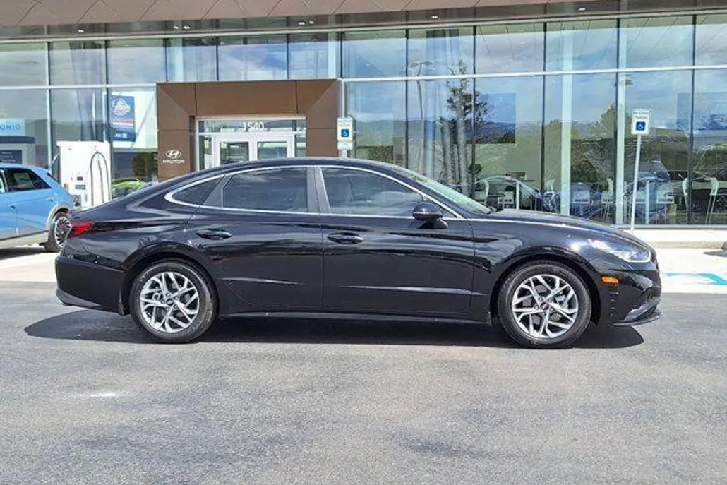 2023 Hyundai Sonata SEL Convenience photo 1