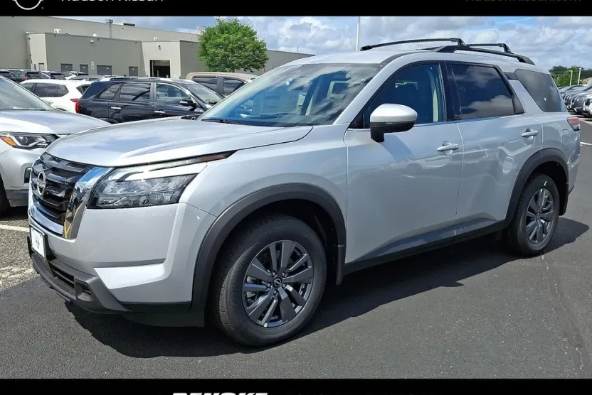 2025 Nissan Pathfinder SV photo 1