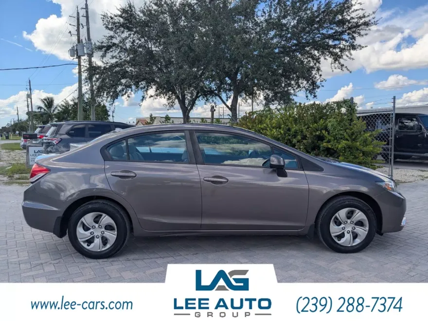 2013 Honda Civic LX photo 1