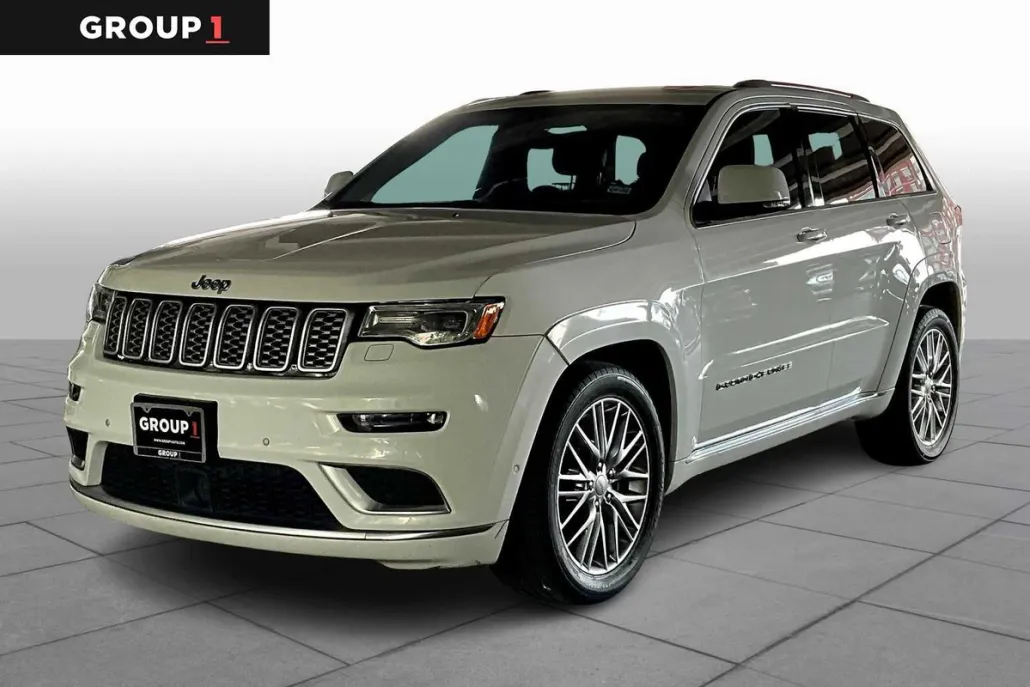 2017 Jeep Grand Cherokee Summit photo 1