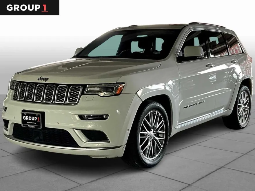2017 Jeep Grand Cherokee Summit photo 1
