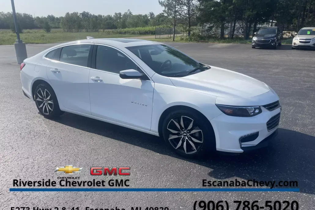2018 Chevrolet Malibu 1LT photo 1