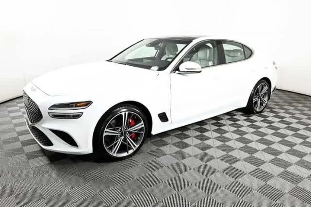 2025 Genesis G70 2.5T Sport Prestige photo 1