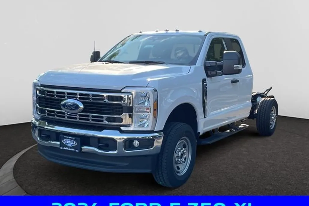 2024 Ford F-350 XL photo 1