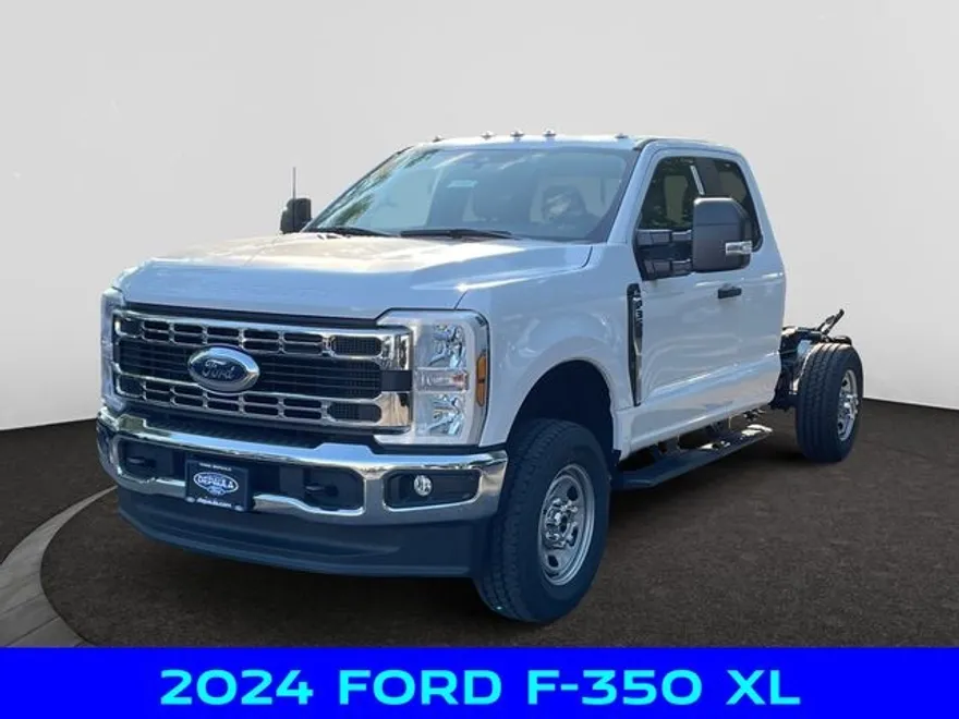 2024 Ford F-350 XL photo 1