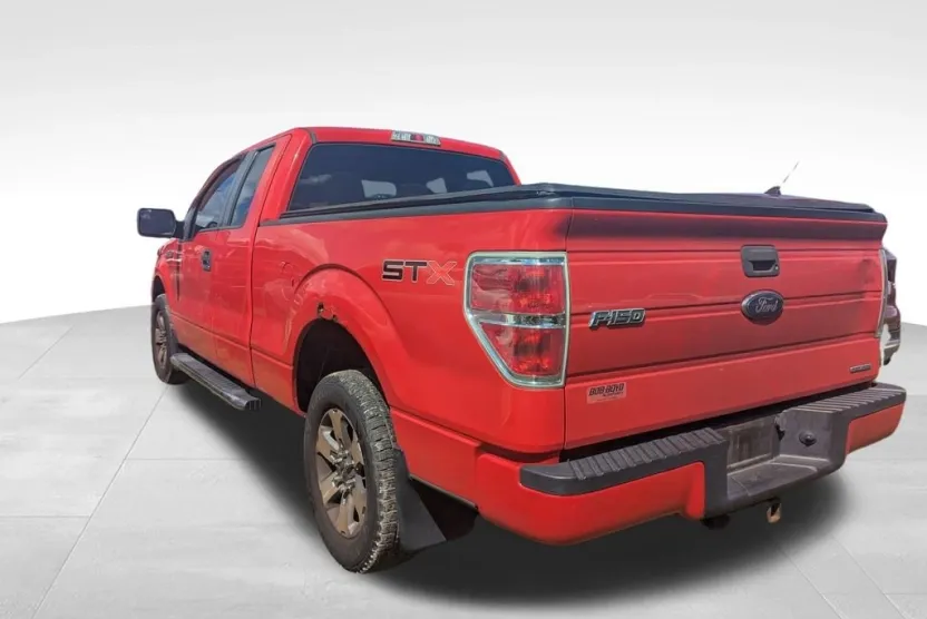2013 Ford F-150 STX photo 1