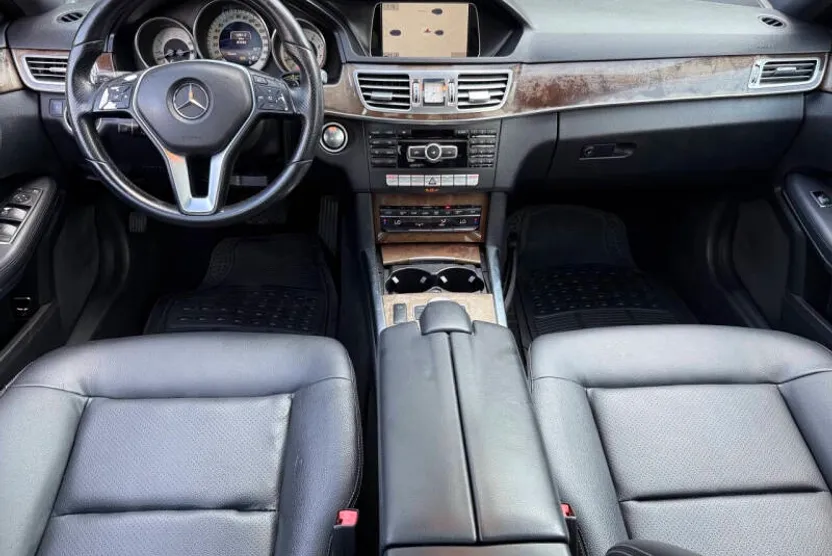 2014 Mercedes Benz E 350 Sport photo 1