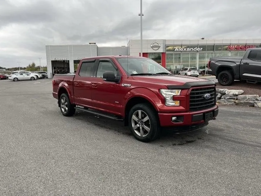 2015 Ford F-150 XLT photo 1