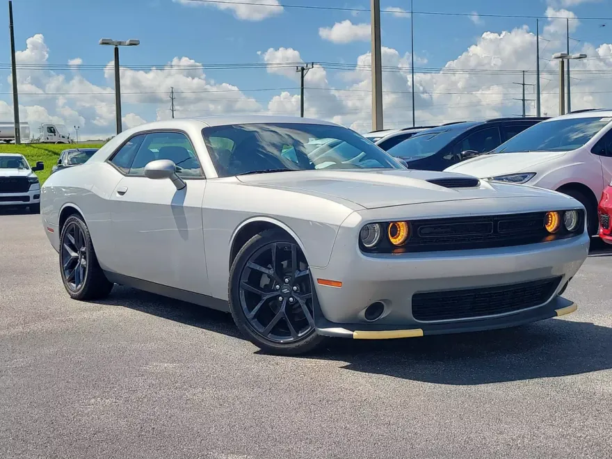 2023 Dodge Challenger GT photo 1