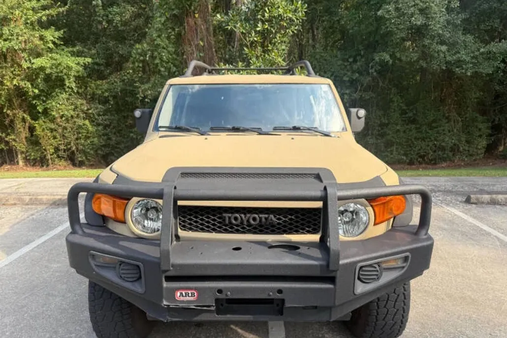 2007 Toyota FJ Cruiser Base photo 1