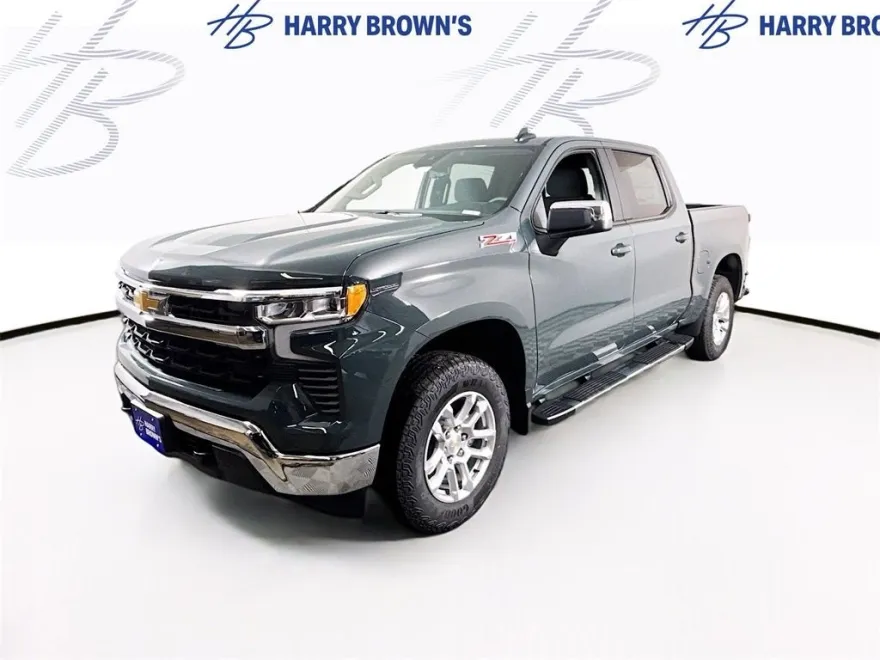 2026 Chevrolet Silverado 1500 LT photo 1