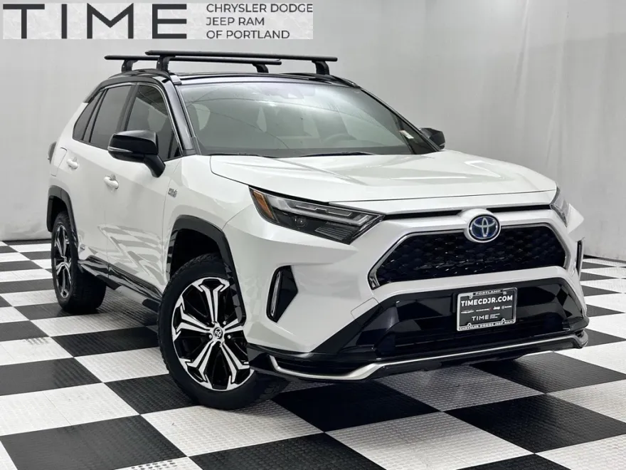 2022 Toyota RAV4 Prime XSE photo 1