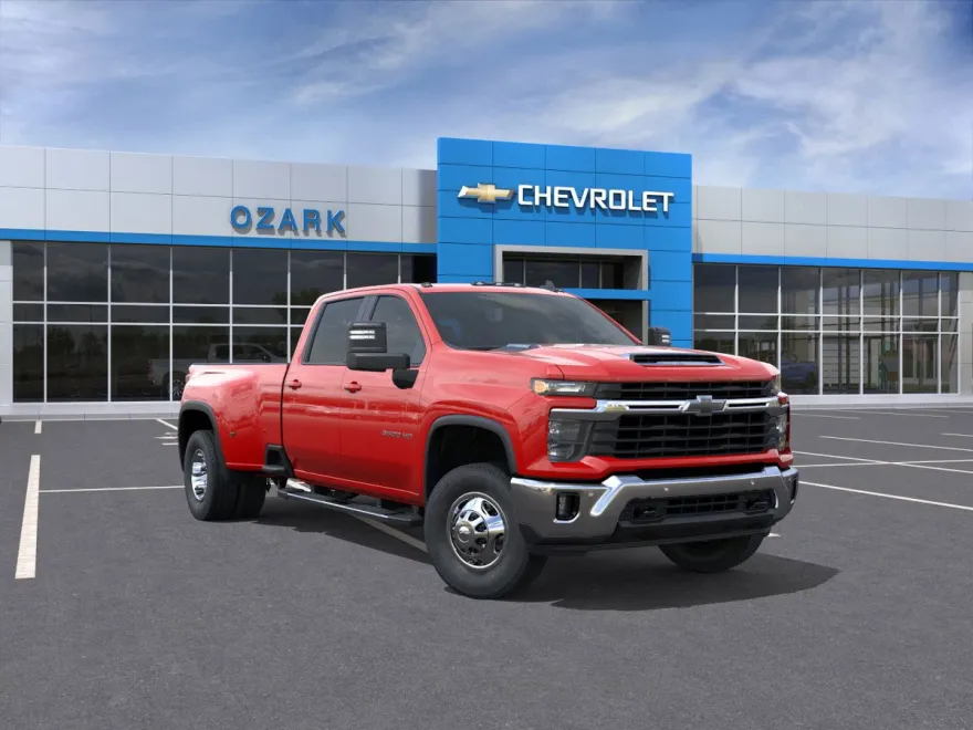 2026 Chevrolet Silverado 3500HD LT photo 1