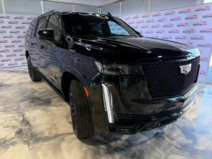 2024 Cadillac Escalade ESV Sport photo 1