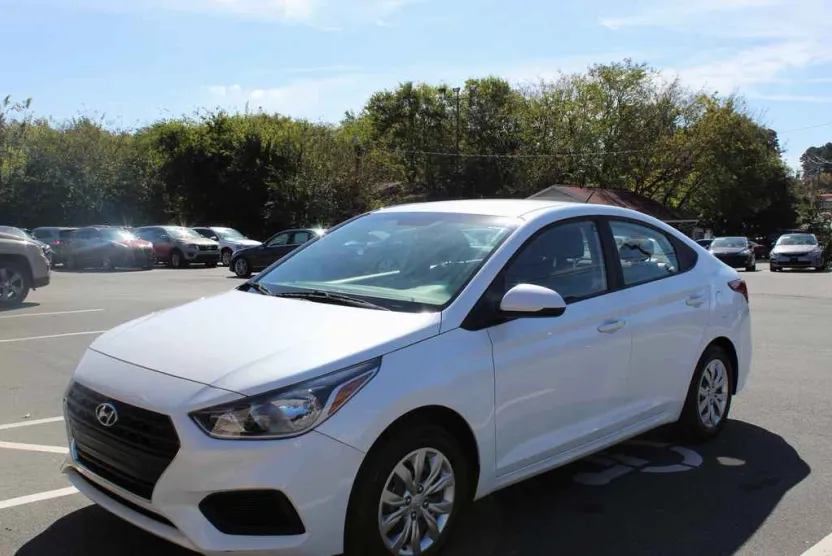 2018 Hyundai Accent SE photo 1
