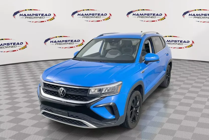 2022 Volkswagen Taos SE photo 1