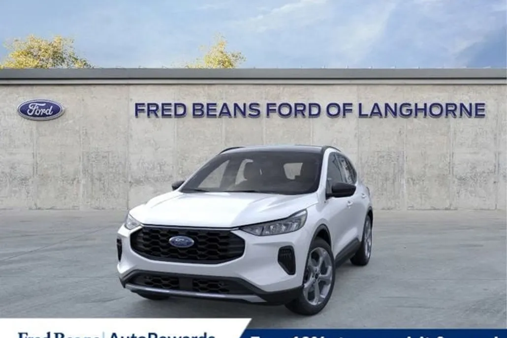 2025 Ford Escape ST-Line photo 1