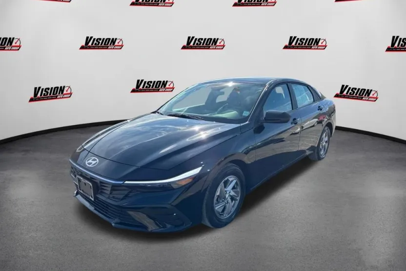 2024 Hyundai Elantra SE photo 1