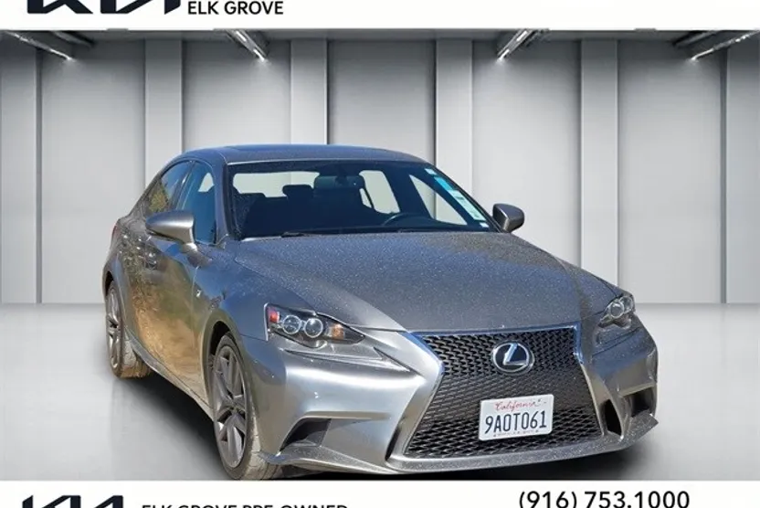 2016 Lexus IS 200t photo 1