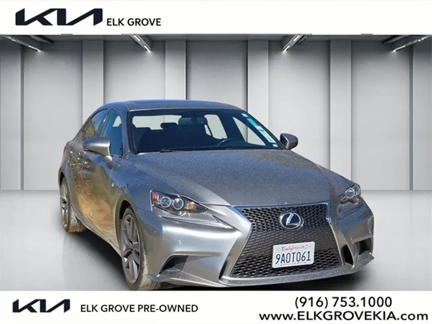 2016 Lexus IS 200t photo 1