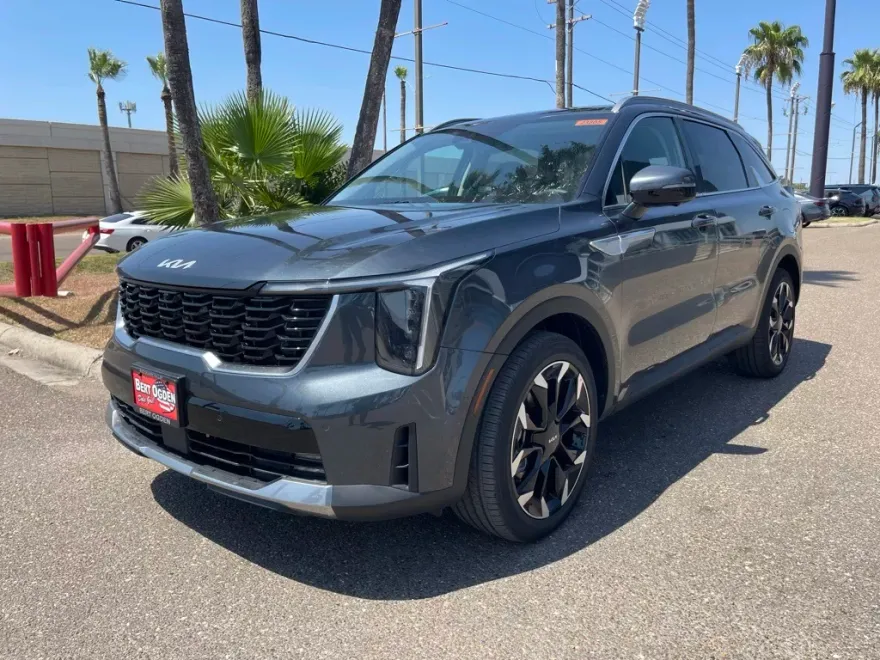 2025 Kia Sorento SX photo 1