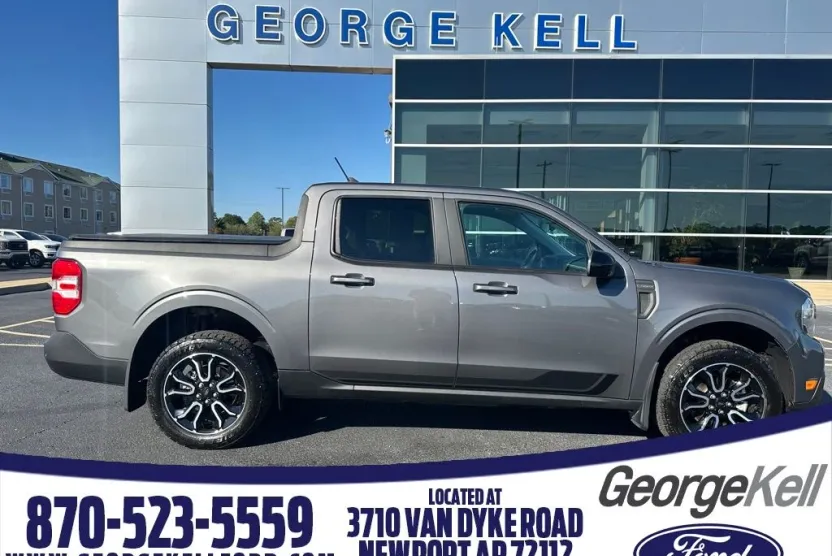 2022 Ford Maverick Lariat photo 1