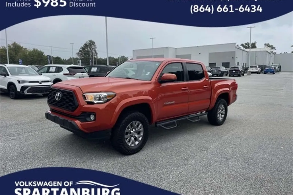 2017 Toyota Tacoma SR5 photo 1