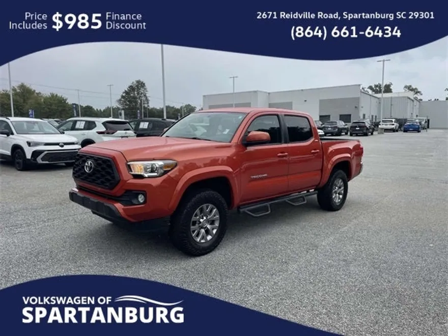 2017 Toyota Tacoma SR5 photo 1