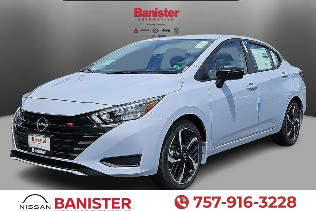 2025 Nissan Versa 1.6 SR photo 1