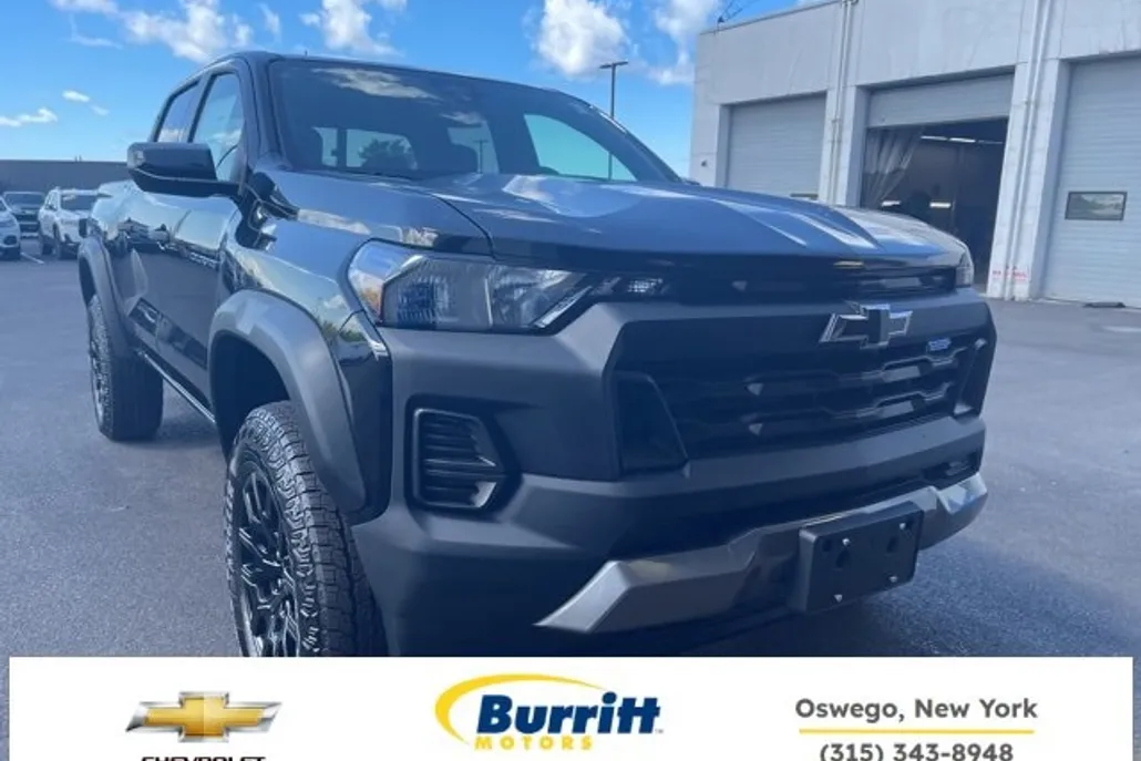 2026 Chevrolet Colorado Trail Boss photo 1