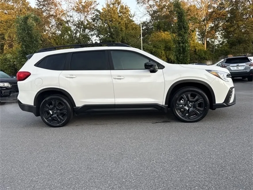 2025 Subaru Ascent Onyx Edition photo 1