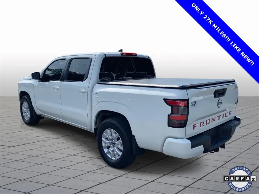 2022 Nissan Frontier SV photo 1