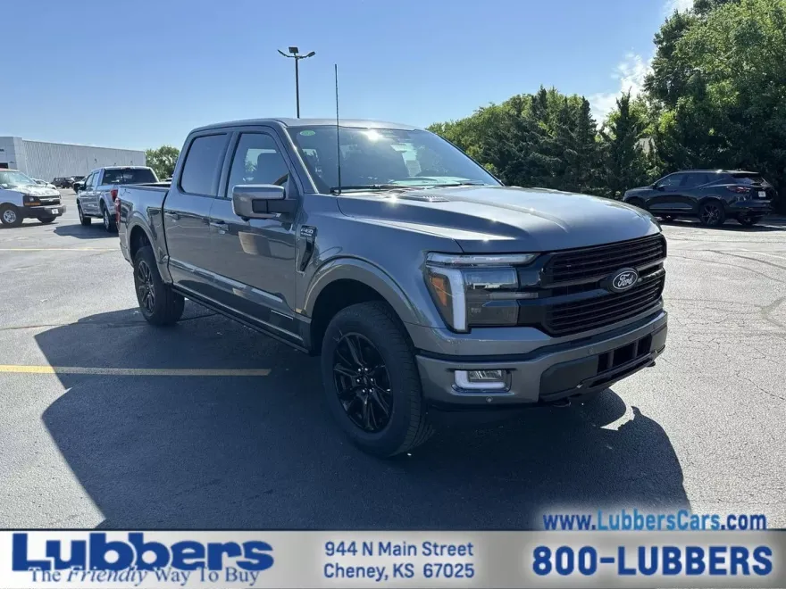 2025 Ford F-150 Platinum photo 1